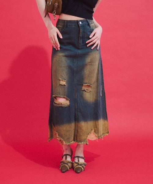 GAB GAB(ガブガブ)の「Grunge Wash Denim Skirt/グランジウォッシュデニムスカート(スカート・レディース・ブルー・SMALL/LARGE/MEDIUM)」の5枚目の写真