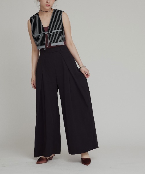 W:Huku(フーク)の「【W:Huku / ブロードストライプ】ショート ベスト / Broad Stripe Short Vest(ベスト・レディース・ベージュ/ブラック・FREE)」の3枚目の写真