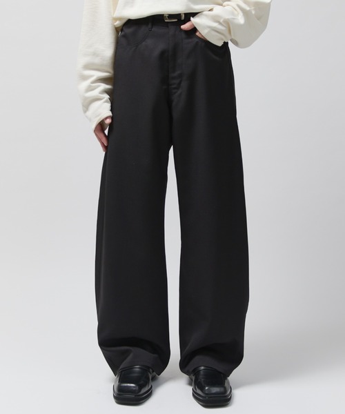 Lui's(ルイス)の「モダンバレルパンツ(スラックス・メンズ・ブラック/チャコールグレー・S/M)」の1枚目の写真