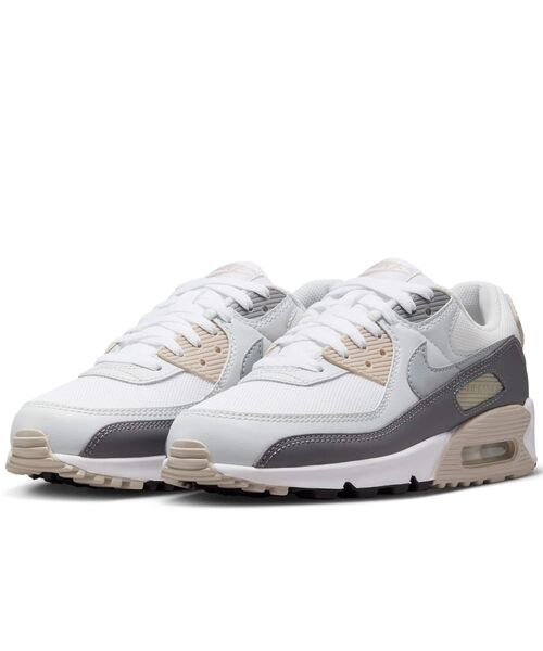 NIKE(ナイキ)の「ナイキ エア マックス 90 ウィメンズシューズ / Nike Air Max 90 Women's Shoes IM4613-201 Cream II(スニーカー・レディース・ブラウン系その他2・23/24.5/24/23.5/26/25.5/25/22.5/22)」の2枚目の写真