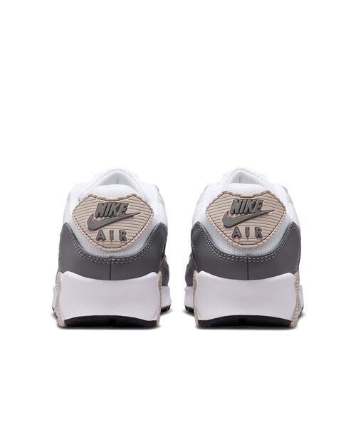 NIKE(ナイキ)の「ナイキ エア マックス 90 ウィメンズシューズ / Nike Air Max 90 Women's Shoes IM4613-201 Cream II(スニーカー・レディース・ブラウン系その他2・23/24.5/24/23.5/26/25.5/25/22.5/22)」の3枚目の写真