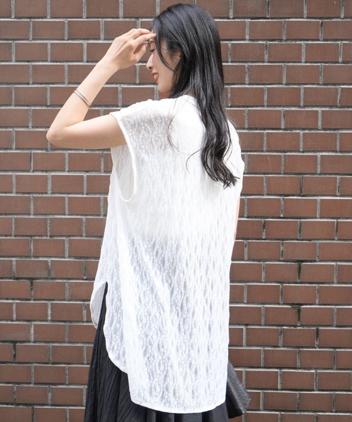 Ehre style(エーレスタイル)の「素敵って言われる!着こなし方3シーン 大人レースブラウス(シャツ/ブラウス・レディース・ホワイト・FREE)」の6枚目の写真