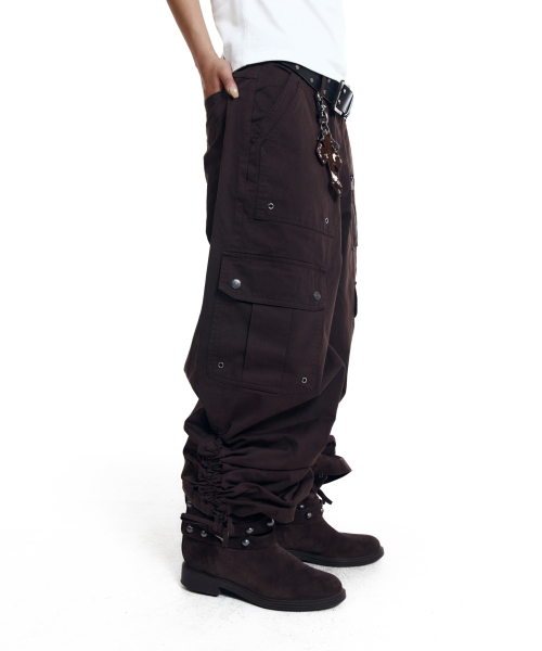 AAKAM(アーカム)の「Shirring Utility Cargo Pants (Brown)(その他パンツ・レディース・その他・1/2)」の4枚目の写真