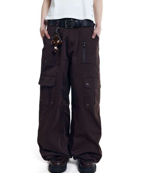 AAKAM(アーカム)の「Shirring Utility Cargo Pants (Brown)(その他パンツ・レディース・その他・1/2)」の8枚目の写真
