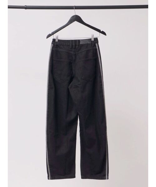 adidas(アディダス)の「【adidas】SST LOOSE DENIM PANTS(デニムパンツ・レディース・ブラック/グレー・SMALL/MEDIUM)」の5枚目の写真