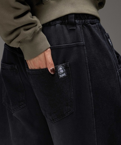 X-girl(エックスガール)の「DENIM PANELED WIDE BAGGY SWEATPANTS(スウェットパンツ・レディース・アッシュ/ブラック・S/M)」の15枚目の写真