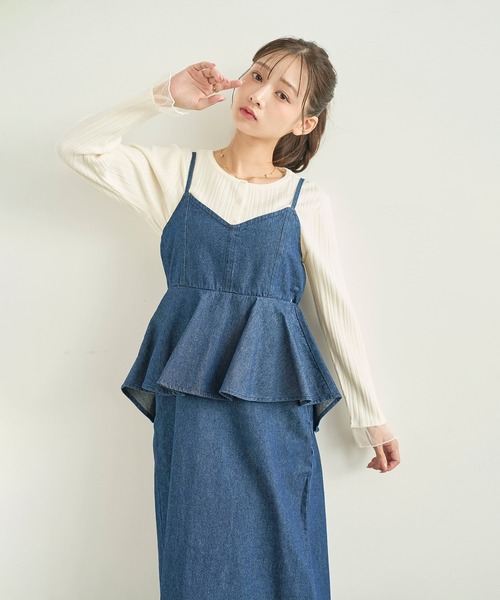 mil(ミル)の「ライトデニムペプラムキャミワンピース【588212】(ワンピース・レディース・ブラック/ネイビー・XS/S)」の1枚目の写真