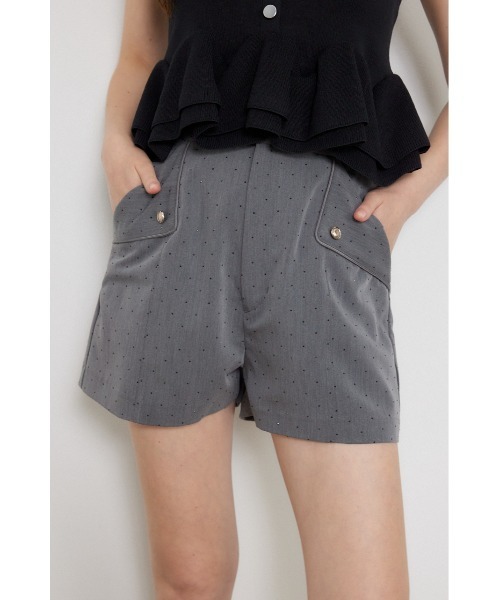 rienda(リエンダ)の「フラップデザインショートパンツ 夏服 秋服(その他パンツ・レディース・ベージュ/ブラック/グレー・X-SMALL/MEDIUM/SMALL)」の3枚目の写真