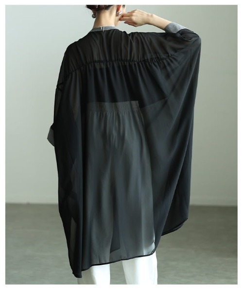 Sawa a la mode（サワアラモード）の「配色切り替えシアーロングシャツ（シャツ/ブラウス・レディース・ブラック/オレンジ・FREE）」の17枚目の写真