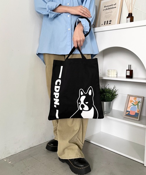 claudio pandiani(クラウディオパンディアーニ)の「【claudio pandiani】パンディアーニ君プリント 縦型トートバッグ / キャンバストート(トートバッグ・レディース・オフホワイト/ブラック・FREE)」の9枚目の写真