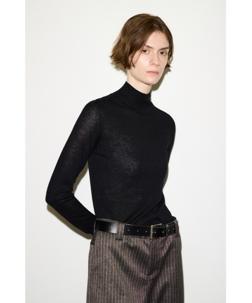 SLY（スライ）の「THROW WOOL BLEND HG H/N TOPS ウールブレンドハイゲージホルターネックトップス 秋服 冬服（ニット/セーター・レディース・レッド/ライトブルー/杢グレー/ブラック・FREE）」の5枚目の写真