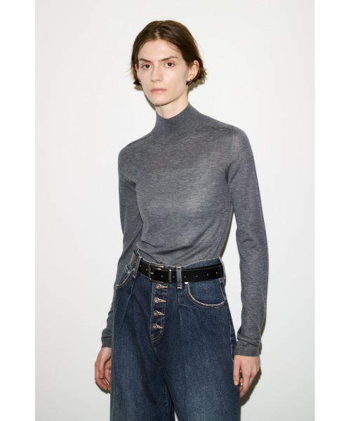SLY（スライ）の「THROW WOOL BLEND HG H/N TOPS ウールブレンドハイゲージホルターネックトップス 秋服 冬服（ニット/セーター・レディース・レッド/ライトブルー/杢グレー/ブラック・FREE）」の9枚目の写真