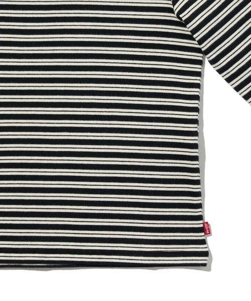 Levi's(リーバイス)の「Levi's/リーバイス ROSE(ロゼ)着用 エッセンシャル ベビー ロングスリーブTシャツ(Tシャツ/カットソー・レディース・ブラック・M/S/XS)」の4枚目の写真