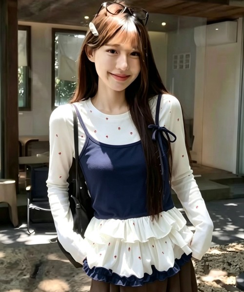 AVYL(アヴィル)の「裾ティアードフリルキャミソールレイヤードトップス(Tシャツ/カットソー・レディース・グレー/ネイビー/レッド・M)」の6枚目の写真