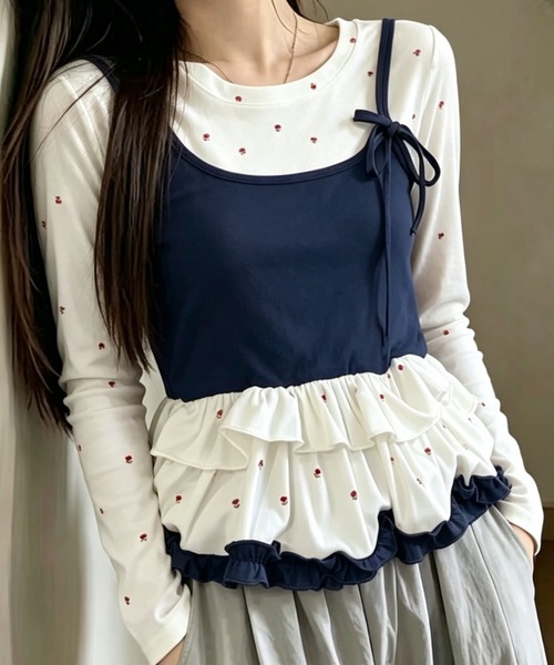 AVYL(アヴィル)の「裾ティアードフリルキャミソールレイヤードトップス(Tシャツ/カットソー・レディース・グレー/ネイビー/レッド・M)」の12枚目の写真