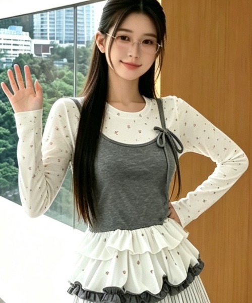 AVYL(アヴィル)の「裾ティアードフリルキャミソールレイヤードトップス(Tシャツ/カットソー・レディース・グレー/ネイビー/レッド・M)」の5枚目の写真