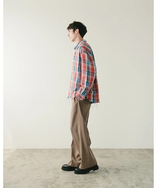 SimplyComplicated(シンプリーコンプリケイテッド)の「EVERYDAY VIRGIN WOOL TROUSERS(スラックス・メンズ・チャコールグレー/ライトブラウン・1/2)」の8枚目の写真