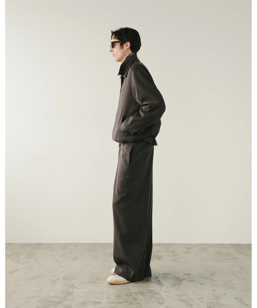 SimplyComplicated(シンプリーコンプリケイテッド)の「EVERYDAY VIRGIN WOOL TROUSERS(スラックス・メンズ・チャコールグレー/ライトブラウン・1/2)」の4枚目の写真