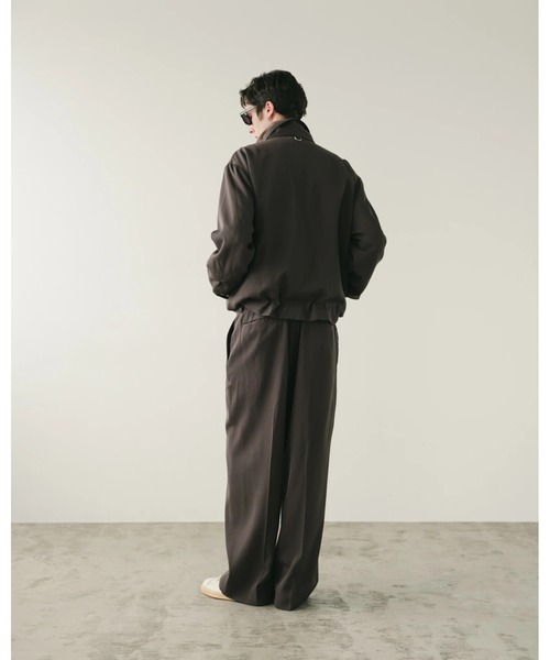 SimplyComplicated(シンプリーコンプリケイテッド)の「EVERYDAY VIRGIN WOOL TROUSERS(スラックス・メンズ・チャコールグレー/ライトブラウン・1/2)」の5枚目の写真