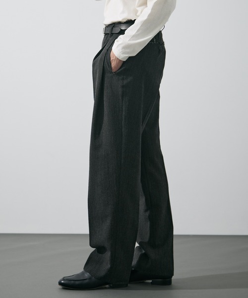 ISSUETHINGS(イシューシングス)の「【ISSUETHINGS/イシューシングス】TYPE118 (WOOL HERRINGBONE)(スラックス・メンズ・ダークグレー・3/2)」の3枚目の写真