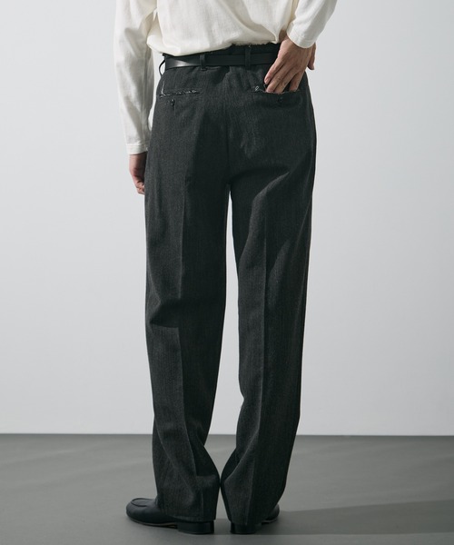ISSUETHINGS(イシューシングス)の「【ISSUETHINGS/イシューシングス】TYPE118 (WOOL HERRINGBONE)(スラックス・メンズ・ダークグレー・3/2)」の4枚目の写真