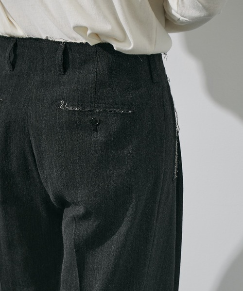 ISSUETHINGS(イシューシングス)の「【ISSUETHINGS/イシューシングス】TYPE118 (WOOL HERRINGBONE)(スラックス・メンズ・ダークグレー・3/2)」の6枚目の写真
