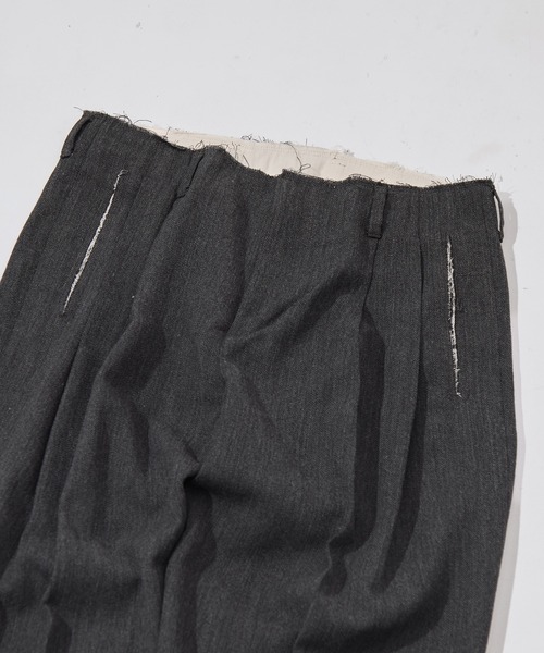 ISSUETHINGS(イシューシングス)の「【ISSUETHINGS/イシューシングス】TYPE118 (WOOL HERRINGBONE)(スラックス・メンズ・ダークグレー・3/2)」の10枚目の写真