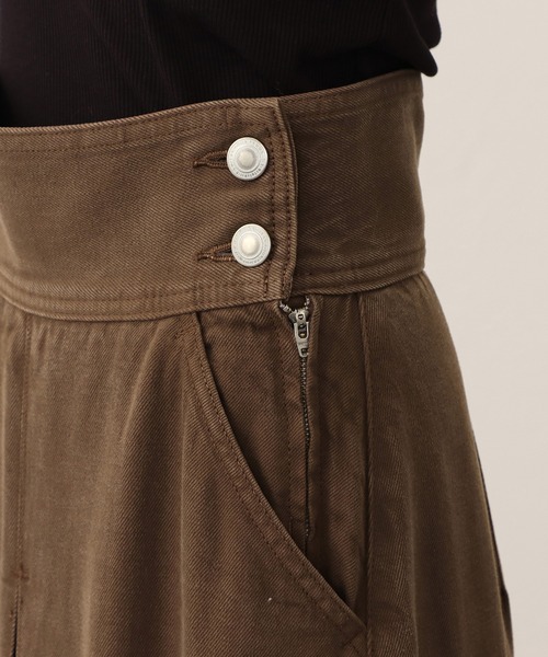 SOMETHING（サムシング）の「【GISELe10月号掲載】atelier SOMETHING drape FRONT PLEATS SKIRT/ドレープフロントプリーツデニムスカート（スカート・レディース・ブラウン/ブルー・MEDIUM/X-SMALL/SMALL）」の11枚目の写真