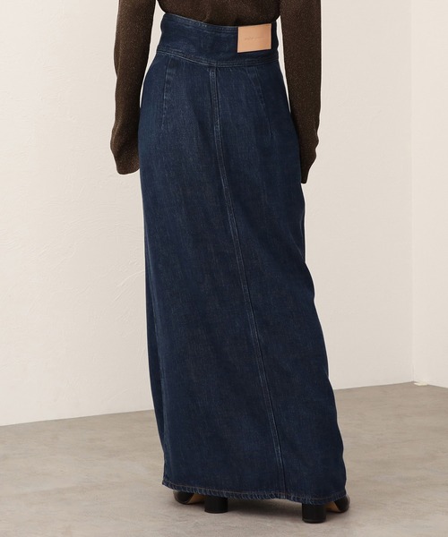 SOMETHING（サムシング）の「【GISELe10月号掲載】atelier SOMETHING drape FRONT PLEATS SKIRT/ドレープフロントプリーツデニムスカート（スカート・レディース・ブラウン/ブルー・MEDIUM/X-SMALL/SMALL）」の21枚目の写真