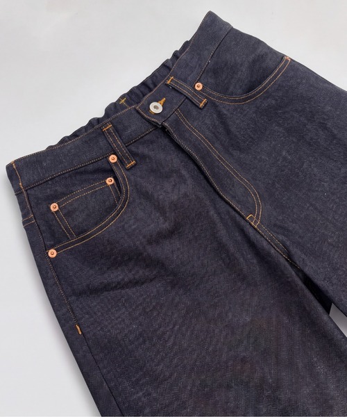 UNITED TOKYO(ユナイテッドトウキョウ)の「【新作】SUPIMA DENIM ワイドストレートパンツ(デニムパンツ・メンズ・インディゴブルー/ブラック・1/2)」の11枚目の写真