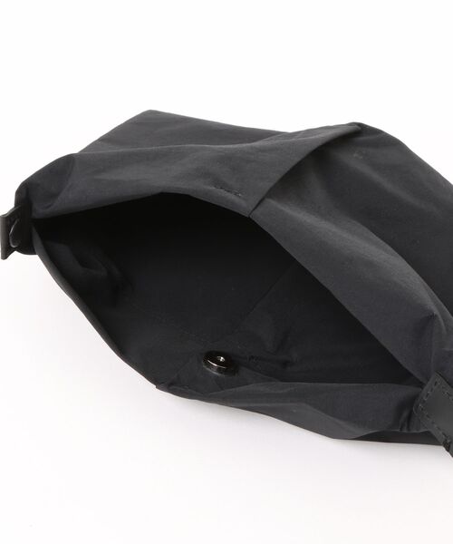 TODAYFUL（トゥデイフル）の「TODAYFUL Leatherbelt Mini Bag（トートバッグ・レディース・ブラック/ベージュ・FREE）」の14枚目の写真