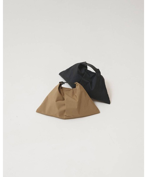 TODAYFUL（トゥデイフル）の「TODAYFUL Leatherbelt Mini Bag（トートバッグ・レディース・ブラック/ベージュ・FREE）」の3枚目の写真
