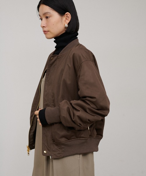 LARUTA(ラルータ)の「【LARUTA】タフタ×メッシュリバーシブルMA-1(MA-1・レディース・ブラウン/グレイッシュベージュ/ブラック/カーキ・FREE)」の9枚目の写真