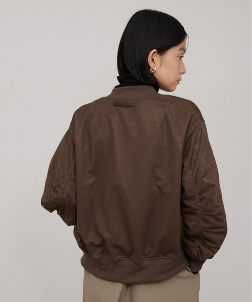 LARUTA(ラルータ)の「【LARUTA】タフタ×メッシュリバーシブルMA-1(MA-1・レディース・ブラウン/グレイッシュベージュ/ブラック/カーキ・FREE)」の10枚目の写真