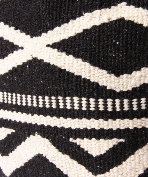 Ray BEAMS（レイビームス）の「Lilas Campbell / レクタングル タッセルトート（トートバッグ・レディース・ブラック/ブルー・ONE SIZE）」の14枚目の写真