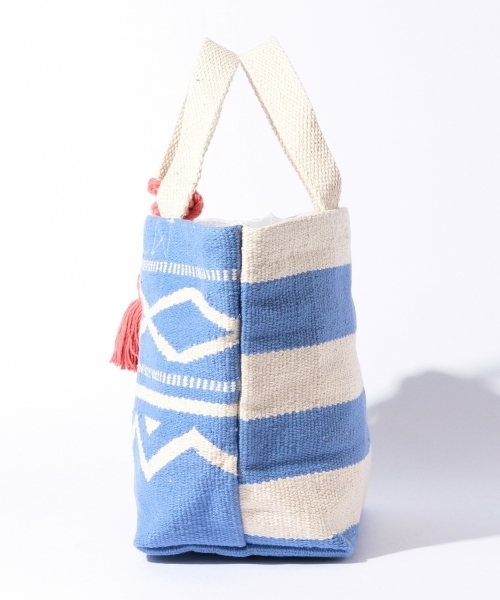 Ray BEAMS（レイビームス）の「Lilas Campbell / レクタングル タッセルトート（トートバッグ・レディース・ブラック/ブルー・ONE SIZE）」の7枚目の写真