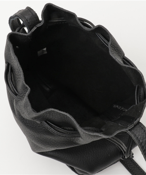 ORiental TRaffic（オリエンタルトラフィック）の「春夏新作★本革巾着バッグ★BA-153（ショルダーバッグ・レディース・ベージュ/ブラック・ﾌﾘ-）」の6枚目の写真