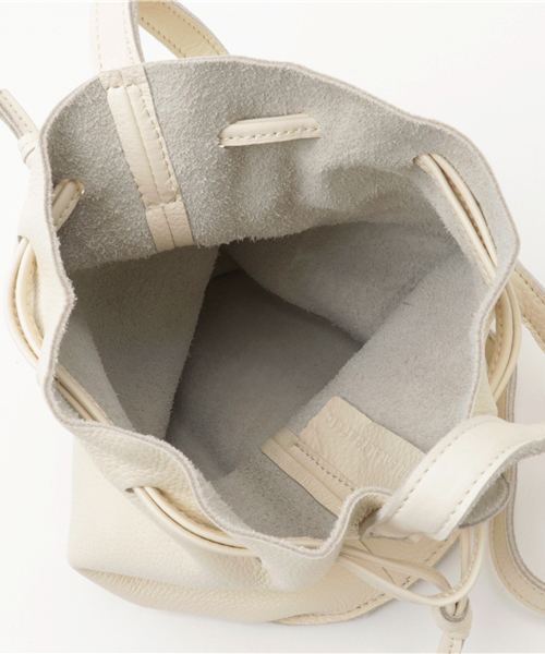 ORiental TRaffic（オリエンタルトラフィック）の「春夏新作★本革巾着バッグ★BA-153（ショルダーバッグ・レディース・ベージュ/ブラック・ﾌﾘ-）」の7枚目の写真