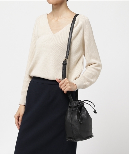 ORiental TRaffic（オリエンタルトラフィック）の「春夏新作★本革巾着バッグ★BA-153（ショルダーバッグ・レディース・ベージュ/ブラック・ﾌﾘ-）」の8枚目の写真