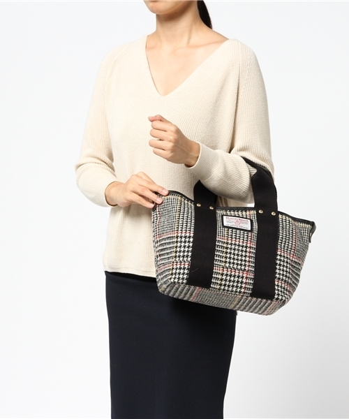HARRIS TWEED（ハリスツイード）の「【Harris Tweed】ハリスツイード トートバッグS         （トートバッグ・レディース・ダークグレー/ダークグリーン・ONE SIZE）」の9枚目の写真