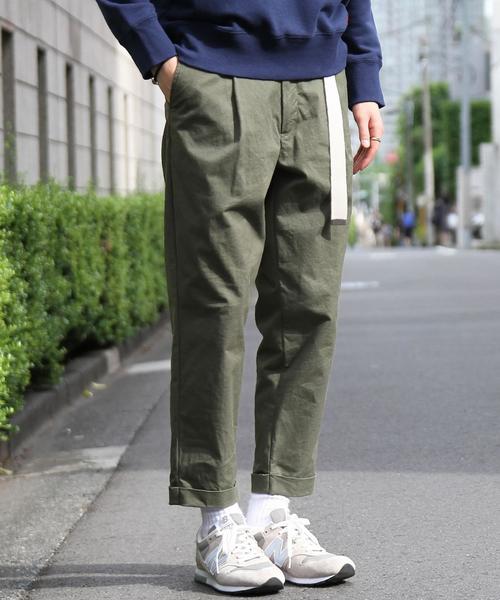 coen(コーエン)の「ツイル1タックテーパードアンクルパンツ(チノパンツ・メンズ・ベージュ/オリーブ/ネイビー・X-LARGE/SMALL/LARGE/MEDIUM)」の11枚目の写真