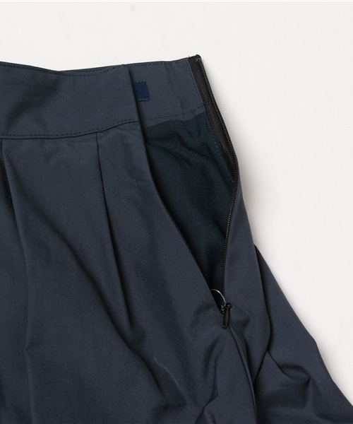 SHIPS（シップス）の「カラータックスカート（スカート・レディース・ベージュ/ネイビー/ブルー・36/38）」の10枚目の写真