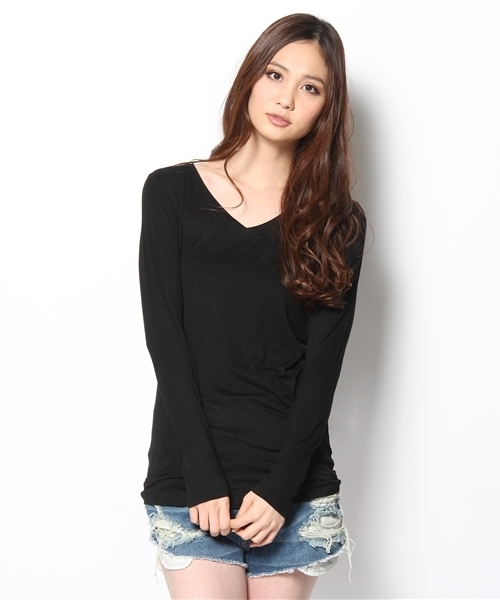 AZUL by moussy（アズールバイマウジー）の「40/-Rベア天竺V/N長袖PO（Tシャツ/カットソー・レディース・イエロー/ブラック/ライトグレー/オフホワイト・SMALL/MEDIUM/LARGE）」の2枚目の写真