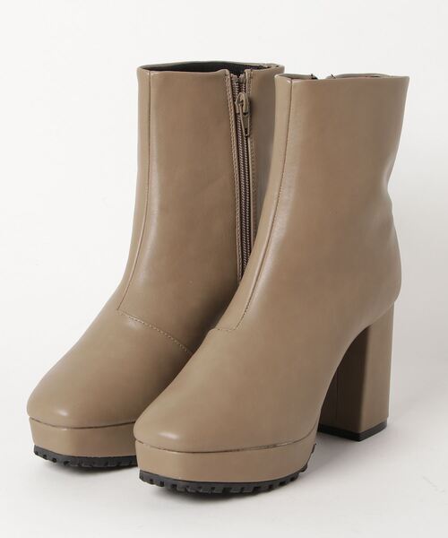 minia(ミニア)の「チャンキーヒール厚底ミドルブーツ / 厚底ブーツ(ブーツ・レディース・ブラック/ブラウン/ブラック系その他/グレイッシュベージュ/パイソン/アイボリー/ダークブラウン/ブラック系その他2/ブラック系その他3/ベージュ系その他・LL/S/M/L)」の17枚目の写真