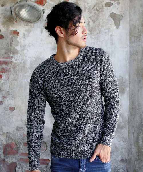 THE CASUAL（カジュアル）の「アクリル畦編みクルーネックニット（ニット/セーター・メンズ・ブラック/ネイビー/レッド/アイボリー/ホワイト系その他/ブラック系その他/杢グレー/キャメル/ブラック系その他2・M/L）」の3枚目の写真