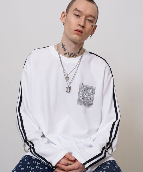 OY(オーワイ)の「スリーブライン長袖Tシャツ/カットソー(Tシャツ/カットソー・メンズ・ホワイト/ブラック/オレンジ・FREE)」の2枚目の写真