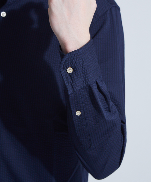 ABAHOUSE(アバハウス)の「【Recency of Mine】36G Silkyサッカージャージーシャツ(シャツ/ブラウス・メンズ・ネイビー/ダークネイビー・46/50/48/44)」の8枚目の写真