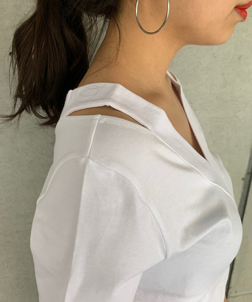 ENVYM（アンビー）の「カッティングＴ－ＳＨ（Tシャツ/カットソー・レディース・ベージュ/ブラック/ピンク/ホワイト・FREE）」の9枚目の写真