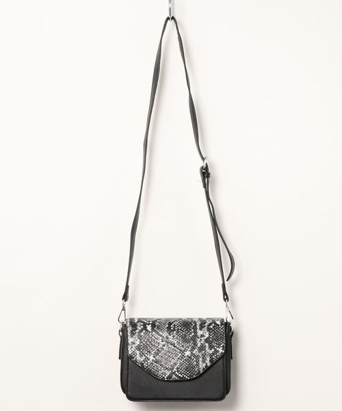 KOBE LETTUCE（コウベレタス）の「替えフラップ付きショルダーミニバッグ（ショルダーバッグ・レディース・ネイビー/シルバー/ブラック/ベージュ・FREE）」の2枚目の写真