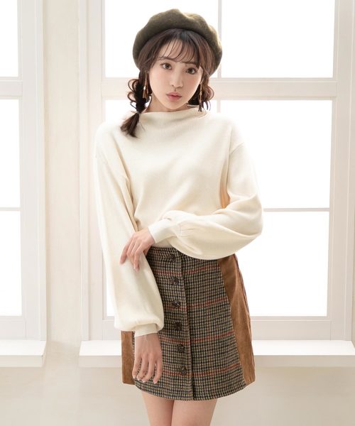 Newlyme（ニューリーミー）の「ボトルネックリブニットトップス（ニット/セーター・レディース・ベージュ/オフホワイト/グレー/ボルドー/ブラック・MEDIUM/LARGE）」の11枚目の写真